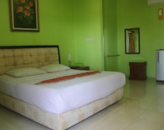 Otel Pasir Putih Resort (Bengkulu, Endonezya)