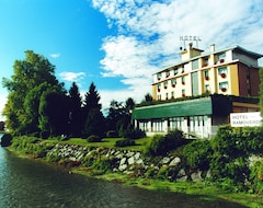 Khách sạn Hotel Ramoverde (Borgomanero, Ý)