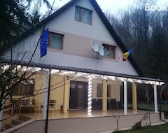 Nhà trọ Casa Aris (Lepsa, Romania)