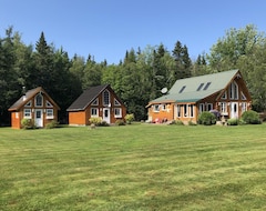Entire House / Apartment Fox Harbour Wilderness Lodge (Wallace, Canada)