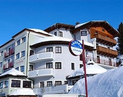Khách sạn Hotel Latschenhof (Obertauern, Áo)