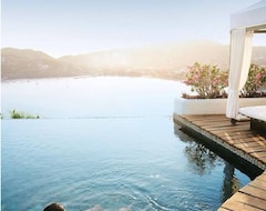 Tentaciones Hotel & Lounge Pool - Adults Only (Zihuatanejo, Mexico)
