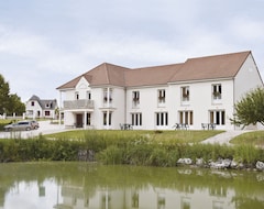 Hotel L'Orée des Châteaux (Bracieux, France)