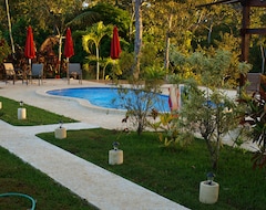 Hotelli Lodge Margouillat (Playa Tambor, Costa Rica)