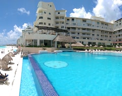 Hotelli Cancun Plaza Condo Hotel (Cancun, Meksiko)