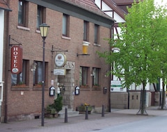 Khách sạn Am Dreienberg (Friedewald, Đức)