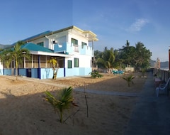 Pansiyon Serenity Oceanside Guest House (Socorro, Filipinler)