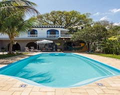 Toàn bộ căn nhà/căn hộ Colonial Style Paradisiac House With Large Pool And Lagoon View (Florianópolis, Brazil)