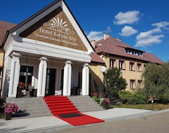 Khách sạn Hotel Kurpia Arte (Nowogród, Ba Lan)