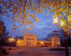 Khách sạn Kuursaal Guesthouse (Kuressaare, Estonia)
