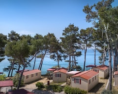 Khu cắm trại Padova Premium Camping Resort By Valamar (Rab, Croatia)