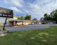 Khách sạn North Bay Inn (North Bay, Canada)