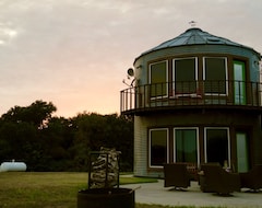 Entire House / Apartment Secluded Luxury Silo House Breathtaking Views Unique Romance Hideaway Near DFW (Waxahachie, USA)