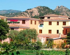 Hotel Residence Playa Esmeralda (Orosei, Italy)