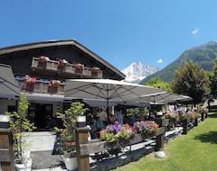 Otel Chalet Le Castel (Chamonix-Mont-Blanc, Fransa)