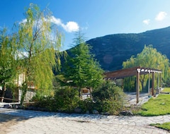 Khách sạn Mousses (Kalavrita, Hy Lạp)