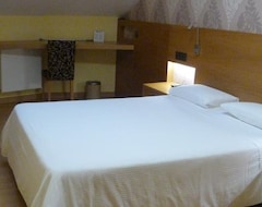 Khách sạn Apartahotel A Cetarea (Burela, Tây Ban Nha)