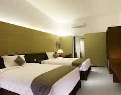 Hotel NEO+ Green Savana Sentul City (Bogor, Indonesia)