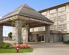 Khách sạn Days Inn & Suites By Wyndham Langley (Langley, Canada)