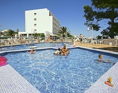Hotel Riomar, Ibiza, a Tribute Portfolio Hotel (Santa Eulalia, Spain)