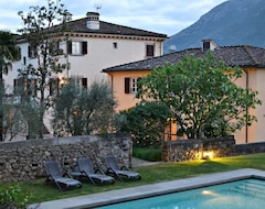 Khách sạn Hotel Albergo Villa Marta (Lucca, Ý)