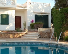 Toàn bộ căn nhà/căn hộ Charming Detached Villa With Private Pool And Beautiful Sunset Terrace Views (Cala Galdana, Tây Ban Nha)