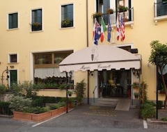 Hotel Majestic Toscanelli (Padua, Italy)