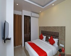 Hotelli Oyo 43840 Ideal Hotel & Restaurant (Digha, Intia)