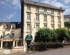 Khách sạn Hotel Au Val Dore (La Bourboule, Pháp)