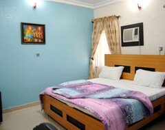 Otel De Royal Legacy  And Suites (Umuahia, Nijerya)