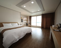 Khách sạn Hotel Aroha (Seogwipo, Hàn Quốc)