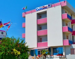 Khách sạn Hotel Casadei (Fano, Ý)