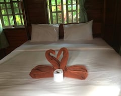 Hotelli Nung House Resort & Jungle Trekking (Khao Sok, Thaimaa)