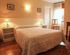 Pansion Pension San Jorge (Nueva de Llanes, Španjolska)