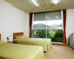 Hotel Silk Villa & Cottage (Kimitsu, Japón)