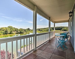 Hele huset/lejligheden Deluxe Waterford Home With Views, Outdoor Bar And More (Waterford, USA)