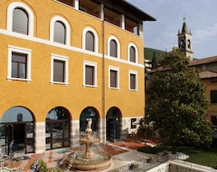 Otel Garda Family House (Brenzone sul Garda, İtalya)