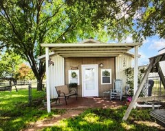 Tüm Ev/Apart Daire Anitas Cottage Is Only 15 Minutes From Baylor, Magnolia Silos (Waco, ABD)
