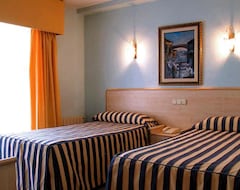 Khách sạn Hotel Mediterraneo (Guardamar del Segura, Tây Ban Nha)