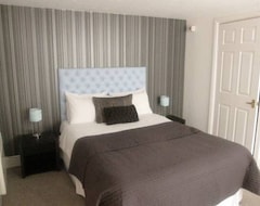 Hotel The Forest Lodge (Mansfield, United Kingdom)