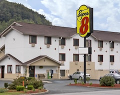 Khách sạn Super 8 Butler (Butler, Hoa Kỳ)