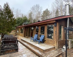 Entire House / Apartment Here And Now On The Lake (Entrelacs, Canada)