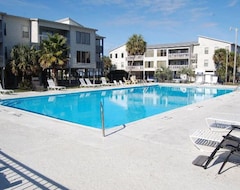 Hotel Sea Oats J206,nice Large/ Waterfront-beach, Pool, Pet Friendly Lagoon Front (Gulf Shores, USA)