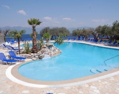 Hotel Florida Blue Bay Resort & Spa (Psathopyrgos, Greece)