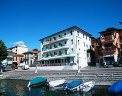 Hotel Albergo del Sole (Porto Valtravaglia, Italija)