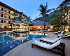 Hotel Radisson Resort And Suites Phuket (Cape Panwa, Tailandia)