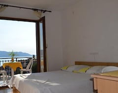 Căn hộ có phục vụ Apartments Palma (Gradac, Croatia)