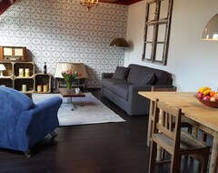 Koko talo/asunto Lant Van Beloften (Vlissingen, Hollanti)