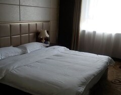 Hotel Yining Ayile Holiday Inn (Yining, China)
