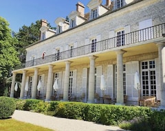Hotelli Domaine Du Chesney (Pressagny-l'Orgueilleux, Ranska)